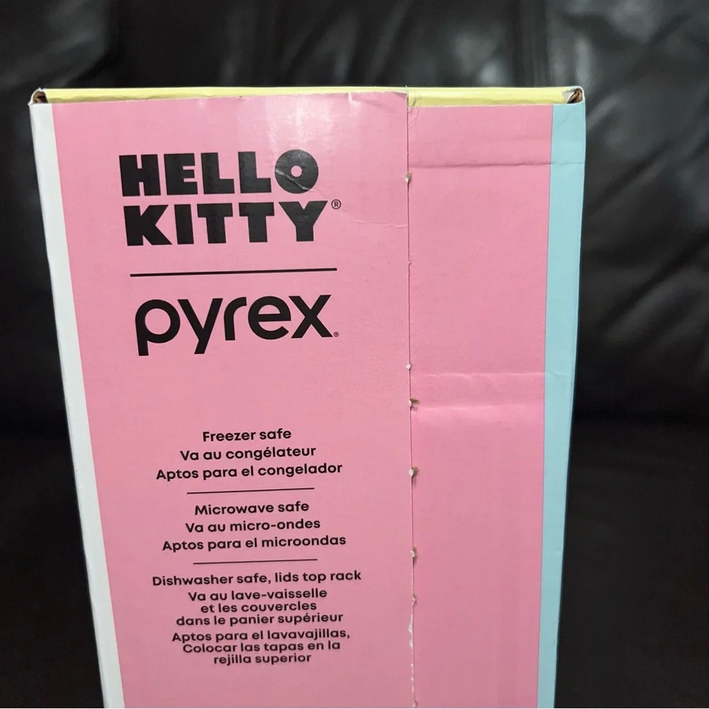 Hello Kitty Pyrex Glass Food Storage Set